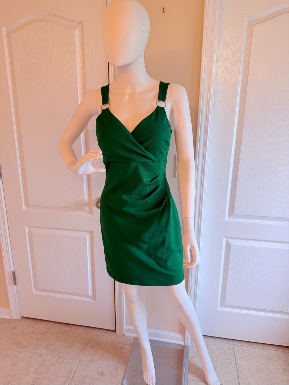 Guess Emerald Green V-Neck Mini Dress with Ring-Detail Straps Side Ruching Size6